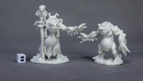 Dark Heaven Bones: Deep Ones Priest and Servitor (2)