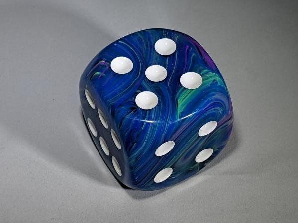 Chessex Dice Sets: Festive™50mm Waterlily™/white d6