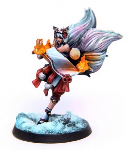Eldfall Chronicles: Single Model - Kitsune Spellmaiden