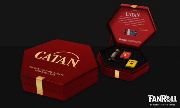 CATAN Premium Robber & Metal Dice Set - Tiger's Eye