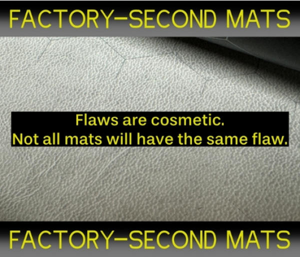 Chessex: Factory-Second Battlemat 1'' Reversible Black-Grey Hexes