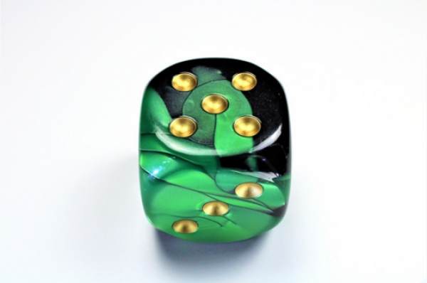 Chessex: Gemini Black-Green/gold 50mm d6 dice w/pips