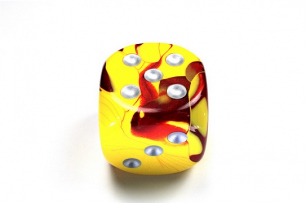 Chessex: Gemini Red-Yellow/silver 50mm d6 dice w/pips
