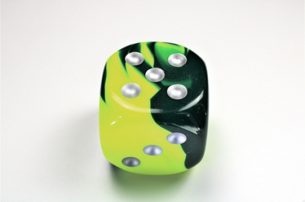 Chessex: Gemini Green-Yellow/silver 50mm d6 dice w/pips