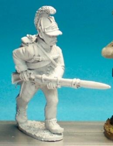 Front Rank Miniatures: AN36 Hungarian Fusilier - In Helmet - Advancing, Low Porte (6 figures)