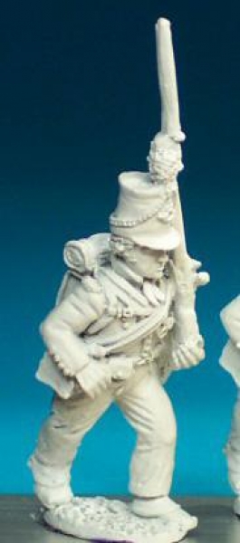 Front Rank Miniatures: BN114 Private. Marching (95th Rifles) (6 figures)