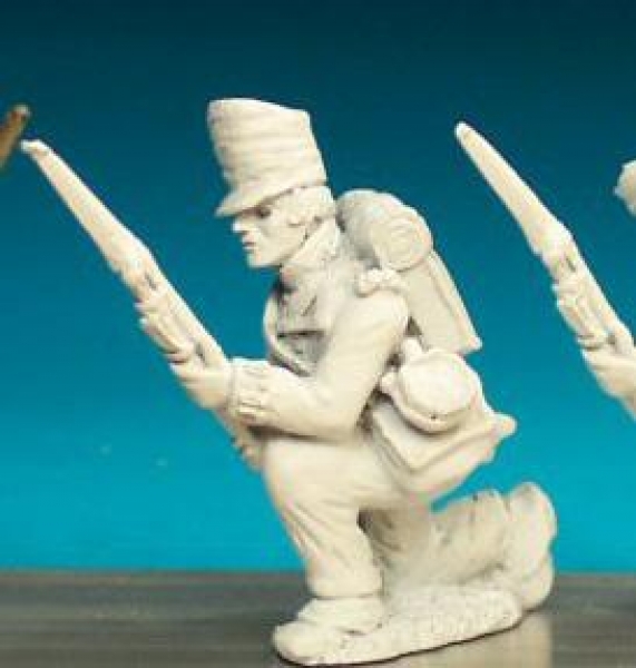 Front Rank Miniatures: BN11 British Infantryman - Centre Company - Belgic Shako - Kneeling. Cov
