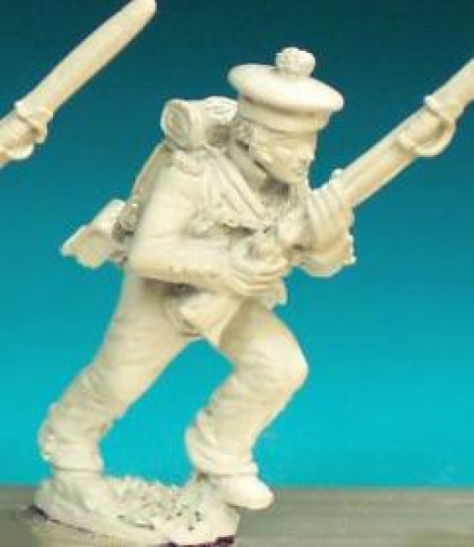 Front Rank Miniatures: BN124 Private Charging High Porte. In Forage Cap (95th Rifles) (6 figure