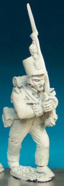 Front Rank Miniatures: BN84 Centre Company - Stovepipe Shako - Marching, Drinking From Canteen (6 fi