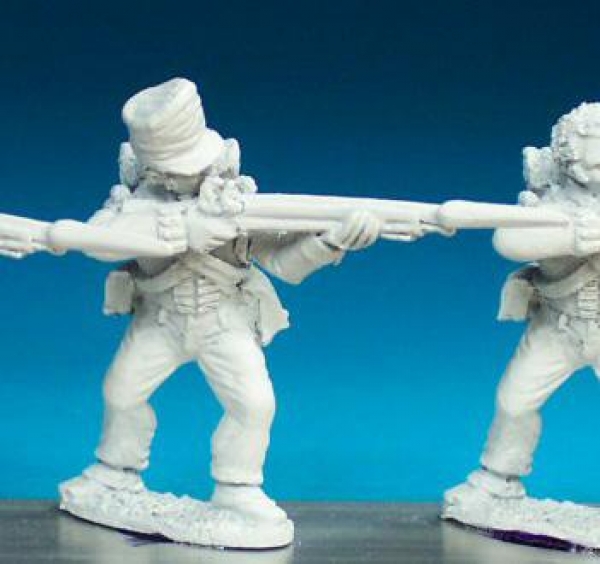 Front Rank Miniatures: BN8 British Infantryman - Centre Company - Belgic Shako - Standing Firing Cov