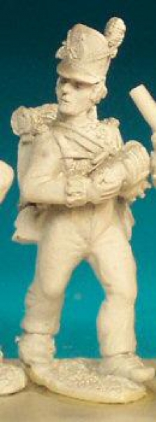 Front Rank Miniatures: BNA10 British Foot Artilleryman Post 1812 - Belgic Shako - Gunner Carrying Ro