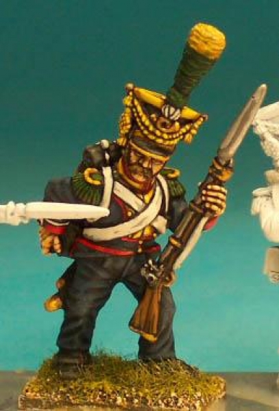 Front Rank Miniatures: DWN13 Voltigeur In Czapka - Duchy Of Warsaw - Loading (6 figures)