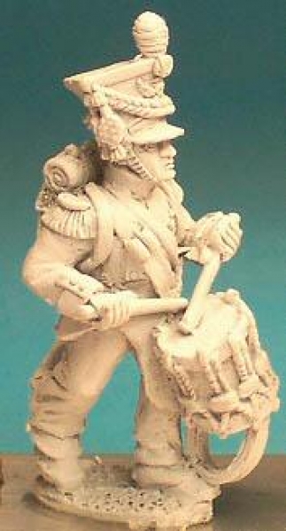 Front Rank Miniatures: DWN25 Musician In Czapka - Duchy Of Warsaw - Fusilier Drummer (6 figures)