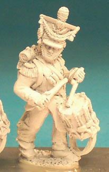 Front Rank Miniatures: DWN26 Musician In Czapka - Duchy Of Warsaw - Fusilier Drummer Head Turned (6 