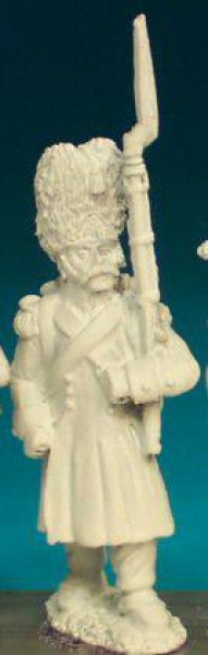 Front Rank Miniatures: FN107 Grenadier - Standing Shouldered Musket - In Greatcoat And Bearskin (6 f
