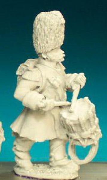 Front Rank Miniatures: FN151 Chasseur Drummer - Advancing, Greatcoat And Bearskin (6 figures)