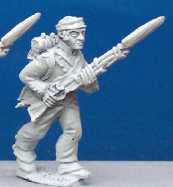 Front Rank Miniatures: FN17 Fusilier (1812-1815) - Advancing Campaign Dress, Bandaged Head (6 figure