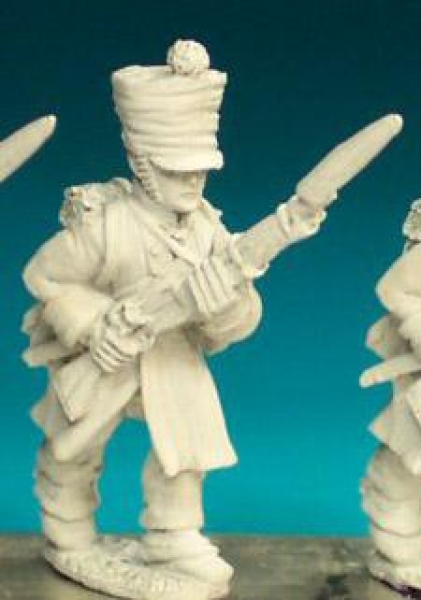 Front Rank Miniatures: FN215 Fusilier - Greatcoat Pre 1812 - Advancing, High Porte, Weatherproof Sha