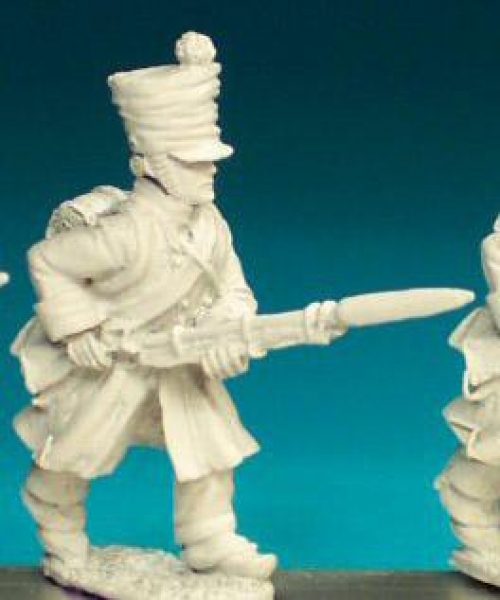 Front Rank Miniatures: FN219 Fusilier - Greatcoat Pre 1812 - Advancing, Low Porte, Weatherproof Shak