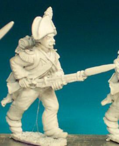 Front Rank Miniatures: FN239 Voltigeur / Grenadier - Campaign Dress Pre 1812 - Advancing, Low Porte,
