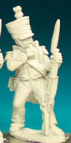 Front Rank Miniatures: FN247 Voltigeur / Grenadier - Campaign Dress Pre 1812 - Biting Cartridge, Wea