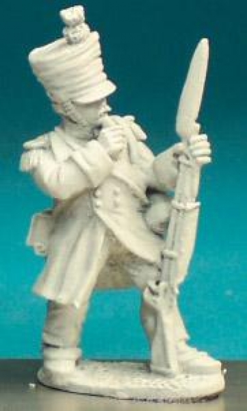 Front Rank Miniatures: FN265 Voltigeur / Grenadier - Greatcoat Pre 1812 - Biting Cartridge, Weatherp