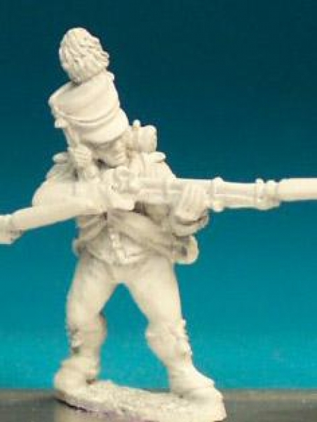 Front Rank Miniatures: FN313 Early Shako With Drooping Side Plume Pre 1806 - Chasseur Standing Firin