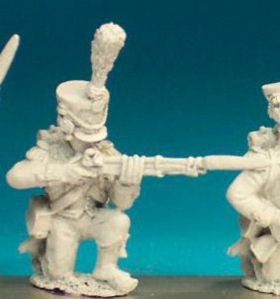 Front Rank Miniatures: FN335 Shako With Upright Plume, Post 1806 - Chasseur Kneeling Firing (6 figur