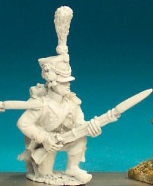 Front Rank Miniatures: FN336 Shako With Upright Plume, Post 1806 - Chasseur Kneeling At Ready (6 fig