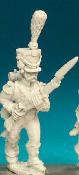 Front Rank Miniatures: FN339 Shako With Upright Plume, Post 1806 - Carabinier/Voltigeur Advancing At