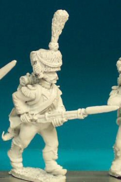 Front Rank Miniatures: FN374 Voltigeur In Colpack - Advancing At Low Porte (6 figures)
