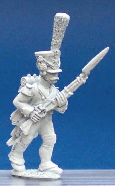 Front Rank Miniatures: FN401 Fusilier Chasseur - In Full Dress - Advancing, High Porte (6 figures)