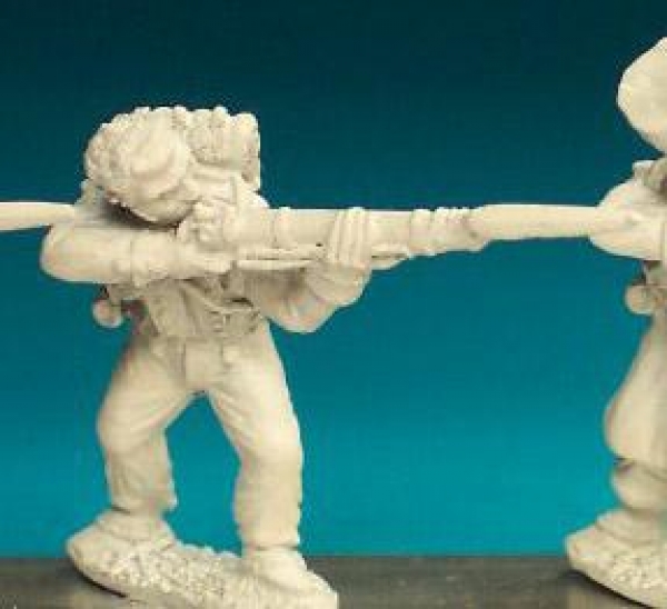 Front Rank Miniatures: FN43 Voltigeur (1812-1815) - Firing, Campaign Dress, Barehead (6 figures)