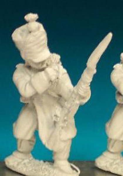 Front Rank Miniatures: FN47 Voltigeur (1812-1815) - Biting Cartridge, Greatcoat, Weatherproof Shako 