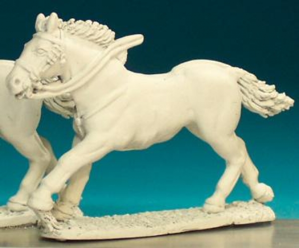 Front Rank Miniatures: HV5B Heavy Cavalry Horse - Galloping, Legs Stretched Out, Head Forward (6 hor