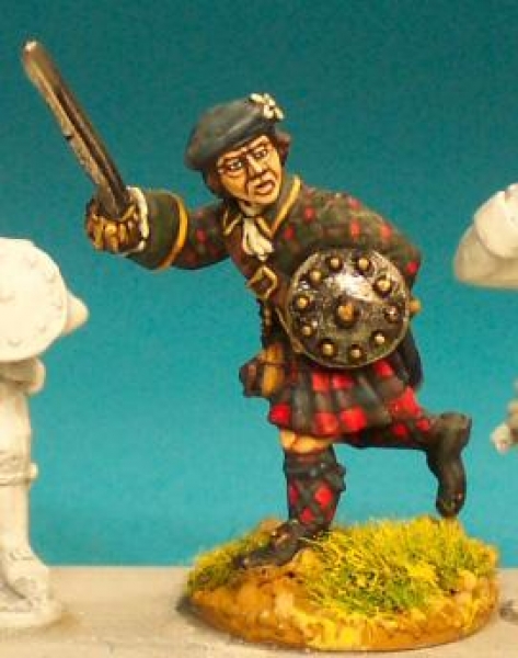 Front Rank Miniatures: JA23 Officer Charging With Broadsword. In Jacket & Kilt (6 figures)