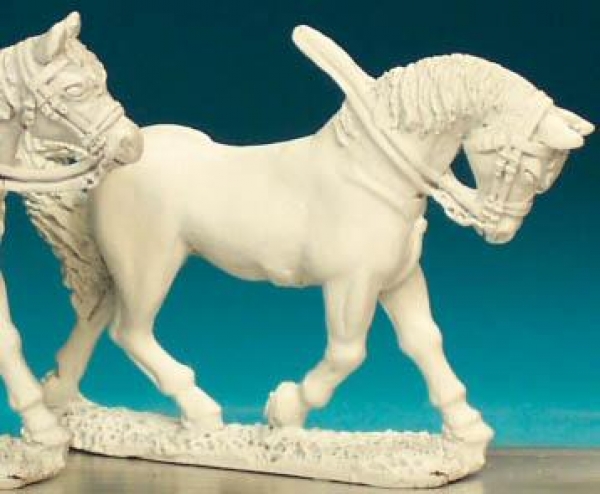Front Rank Miniatures: LT3B Light Cavalry Horse - Trotting, Arched Neck (6 horses)