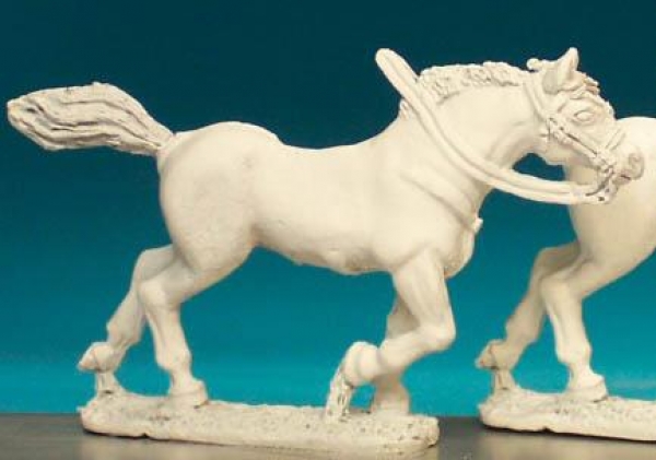 Front Rank Miniatures: LT4A Light Cavalry Horse - Galloping, Legs Back, Head Forward (6 horses)