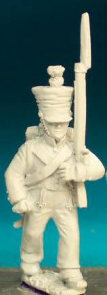 Front Rank Miniatures: NN49 Fusilier - Marching - 1st Regt In Covered Shako (6 figures)