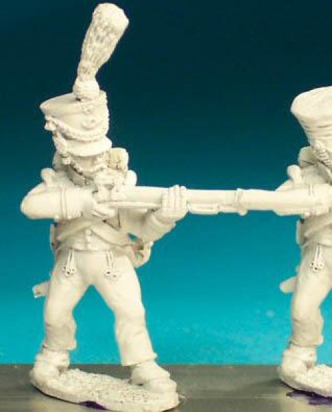 Front Rank Miniatures: NN86 Flanquer - Standing Firing - 1st Regt In Shako, With Cords And Plume (6 