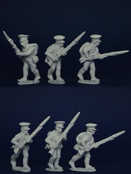 Front Rank Miniatures: PSNRPK11 Prussian Reservists In Cap, Advancing (6 Figures)