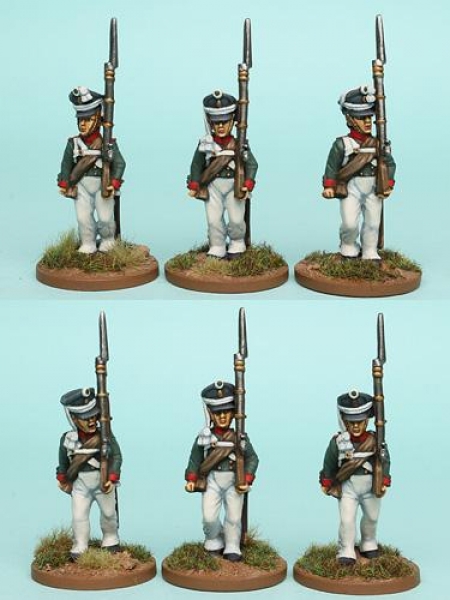 Front Rank Miniatures: RNRPK1 Mixed Russian Infantry In Kiwer, Marching (6 Figures)