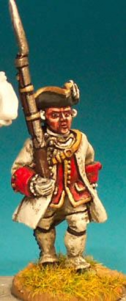 Front Rank Miniatures: SYF39 Command - Officer In Tricorn, Marching With Fusil (6 figures)