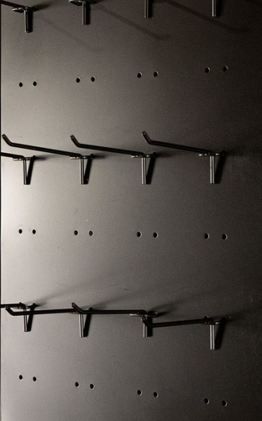 Gamer's Grass: Basing Rack Additional Hooks (x16) [Retail Only]