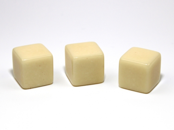 Chessex Dice: All Blank 15mm Single d6 dice Opaque Ivory Square Corners (1 piece)