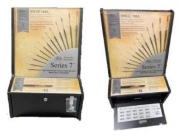 Winsor & Newton: Series 7 Brush Assortment with Display  [Retail Only]