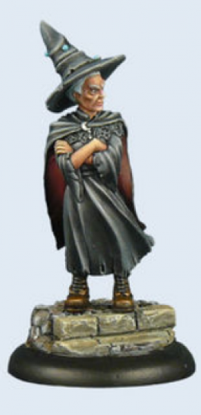 28mm Discworld Miniatures: Discworld Esme Weatherwax (1)