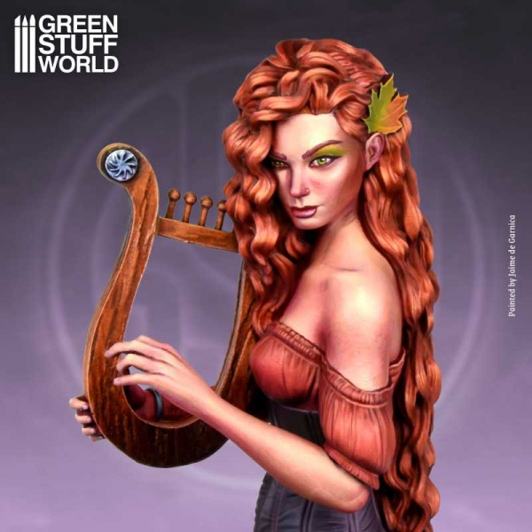 Green Stuff World: EMBER MINIATURES - Autumn bust