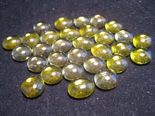 Chessex Gaming Stones: Crystal Yellow (40+) [12mm-14mm]