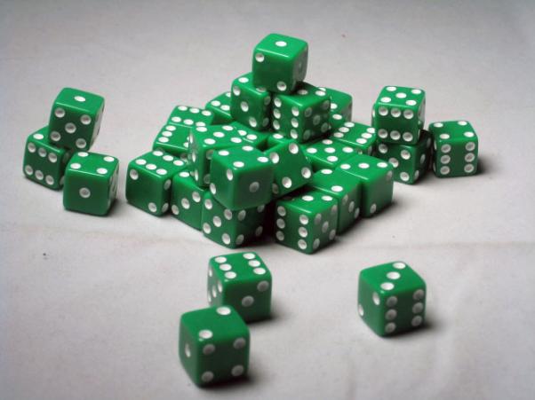 Square Cornered Dice: Green/White Opaque 12mm d6 (36)